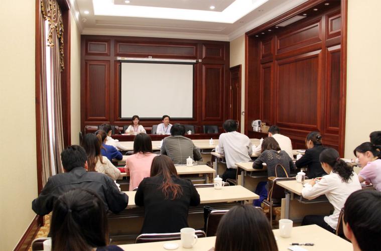 集團(tuán)召開(kāi)《協(xié)通報(bào)》通訊員會(huì)議