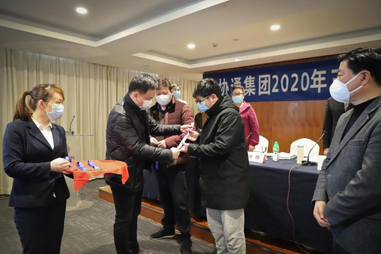 五個不一般 突破三月份